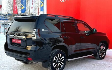 Toyota Land Cruiser Prado 150 рестайлинг 2, 2021 год, 6 950 000 рублей, 8 фотография