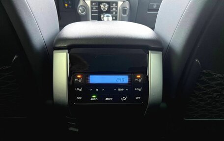 Toyota Land Cruiser Prado 150 рестайлинг 2, 2021 год, 6 950 000 рублей, 3 фотография