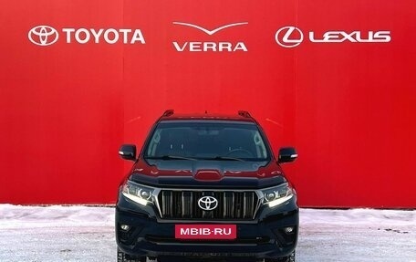 Toyota Land Cruiser Prado 150 рестайлинг 2, 2021 год, 6 950 000 рублей, 6 фотография