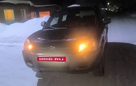 Hyundai Tucson III, 2006 год, 900 000 рублей, 1 фотография