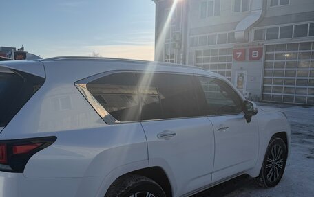 Lexus LX, 2023 год, 20 000 000 рублей, 6 фотография