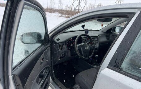 KIA Rio II, 2010 год, 569 000 рублей, 10 фотография