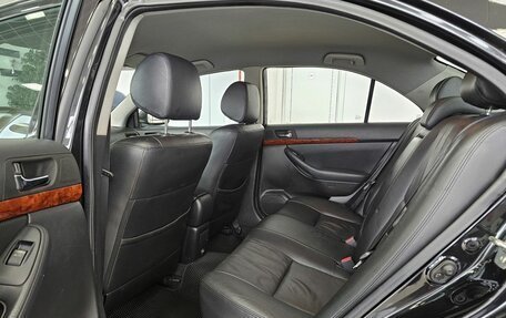 Toyota Avensis III рестайлинг, 2004 год, 1 079 000 рублей, 17 фотография