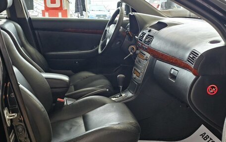 Toyota Avensis III рестайлинг, 2004 год, 1 079 000 рублей, 20 фотография