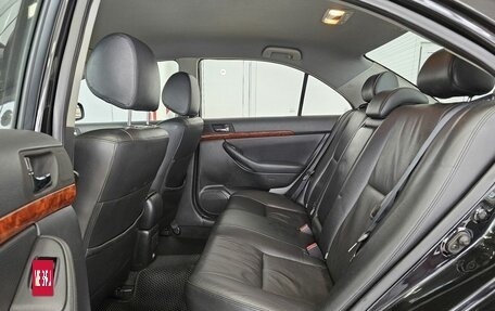 Toyota Avensis III рестайлинг, 2004 год, 1 079 000 рублей, 18 фотография