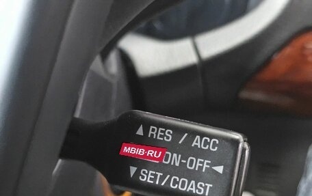 Toyota Avensis III рестайлинг, 2004 год, 1 079 000 рублей, 26 фотография