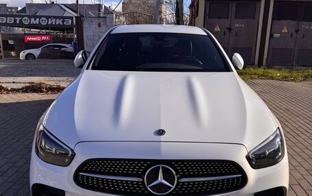 Mercedes-Benz E-Класс, 2020 год, 4 450 000 рублей, 1 фотография