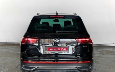 Volkswagen Tiguan II, 2021 год, 3 390 000 рублей, 6 фотография