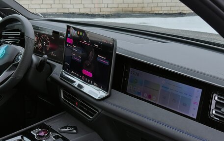 Volkswagen Tiguan, 2025 год, 4 950 000 рублей, 25 фотография