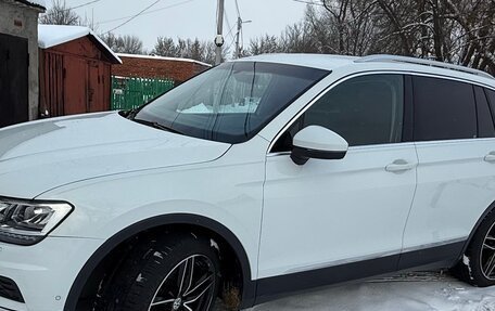 Volkswagen Tiguan II, 2017 год, 2 300 000 рублей, 7 фотография