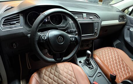 Volkswagen Tiguan II, 2017 год, 2 300 000 рублей, 9 фотография