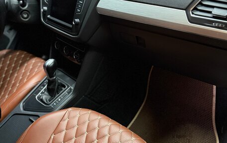 Volkswagen Tiguan II, 2017 год, 2 300 000 рублей, 11 фотография