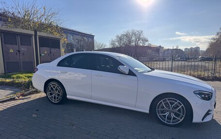 Mercedes-Benz E-Класс, 2020 год, 4 450 000 рублей, 4 фотография