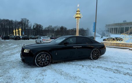 Rolls-Royce Ghost Series II рестайлинг, 2021 год, 45 000 000 рублей, 3 фотография
