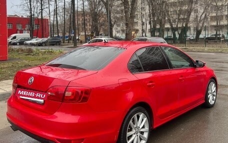 Volkswagen Jetta VI, 2011 год, 650 000 рублей, 4 фотография