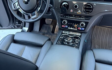 Rolls-Royce Ghost Series II рестайлинг, 2021 год, 45 000 000 рублей, 23 фотография