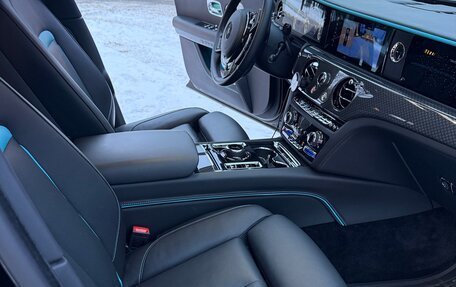 Rolls-Royce Ghost Series II рестайлинг, 2021 год, 45 000 000 рублей, 19 фотография