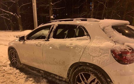 Mercedes-Benz GLA, 2018 год, 3 750 000 рублей, 5 фотография