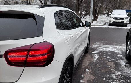 Mercedes-Benz GLA, 2018 год, 3 750 000 рублей, 3 фотография