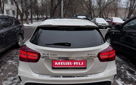 Mercedes-Benz GLA, 2018 год, 3 750 000 рублей, 4 фотография