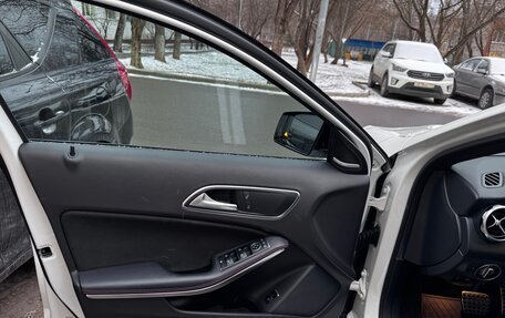 Mercedes-Benz GLA, 2018 год, 3 750 000 рублей, 13 фотография