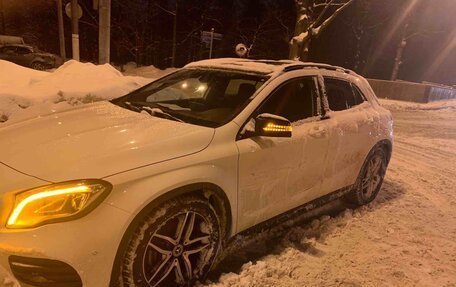 Mercedes-Benz GLA, 2018 год, 3 750 000 рублей, 6 фотография