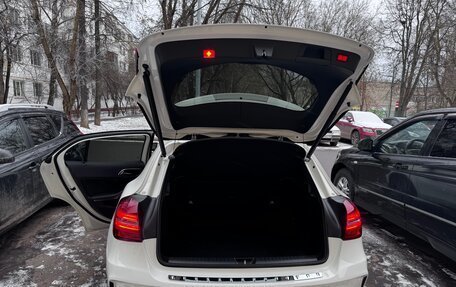 Mercedes-Benz GLA, 2018 год, 3 750 000 рублей, 16 фотография