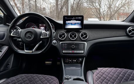 Mercedes-Benz GLA, 2018 год, 3 750 000 рублей, 8 фотография