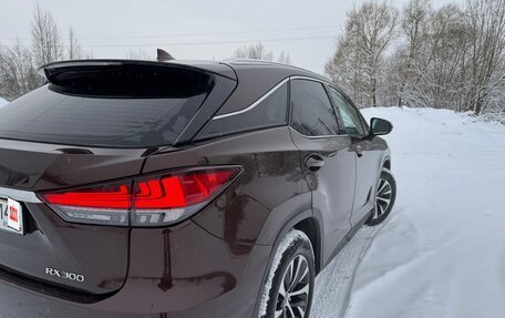 Lexus RX IV рестайлинг, 2019 год, 4 200 000 рублей, 4 фотография