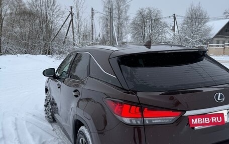Lexus RX IV рестайлинг, 2019 год, 4 200 000 рублей, 6 фотография