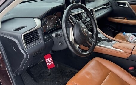 Lexus RX IV рестайлинг, 2019 год, 4 200 000 рублей, 8 фотография