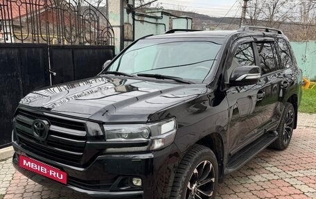 Toyota Land Cruiser 200, 2011 год, 3 500 000 рублей, 2 фотография