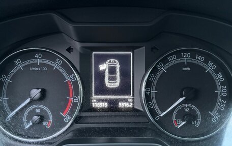 Skoda Octavia, 2019 год, 1 680 000 рублей, 9 фотография