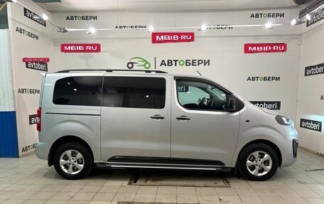 Opel Zafira Life I, 2022 год, 3 500 000 рублей, 6 фотография