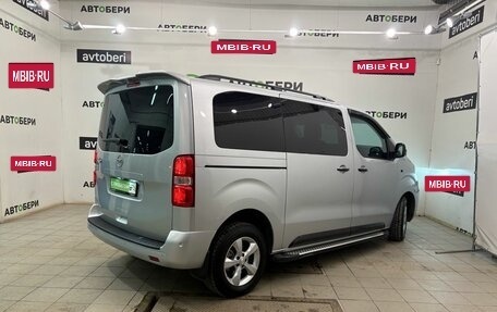 Opel Zafira Life I, 2022 год, 3 500 000 рублей, 5 фотография