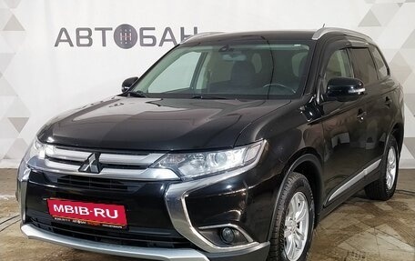 Mitsubishi Outlander III рестайлинг 3, 2015 год, 1 699 000 рублей, 1 фотография