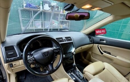 Honda Accord VII рестайлинг, 2006 год, 900 000 рублей, 16 фотография