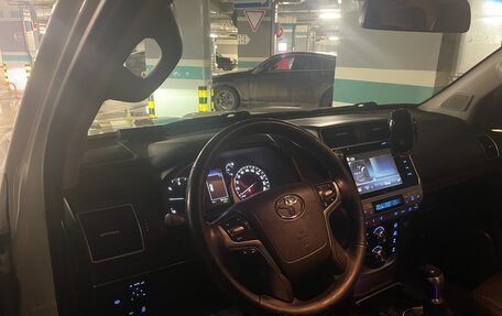 Toyota Land Cruiser Prado 150 рестайлинг 2, 2018 год, 5 100 000 рублей, 10 фотография