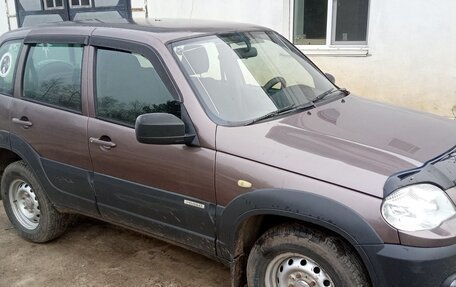 Chevrolet Niva I рестайлинг, 2016 год, 630 000 рублей, 4 фотография