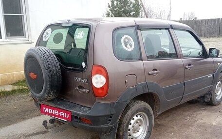 Chevrolet Niva I рестайлинг, 2016 год, 630 000 рублей, 3 фотография