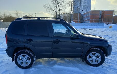 Chevrolet Niva I рестайлинг, 2015 год, 585 000 рублей, 7 фотография