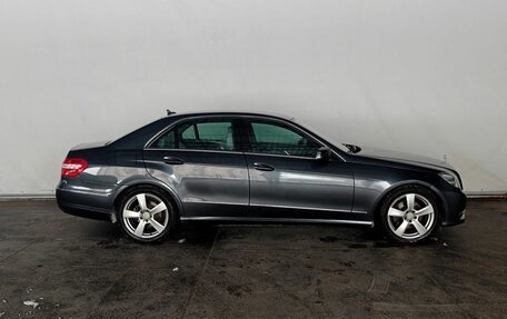 Mercedes-Benz E-Класс, 2012 год, 1 920 000 рублей, 8 фотография