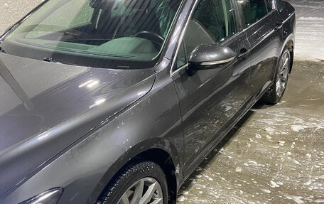 Volkswagen Passat B8 рестайлинг, 2021 год, 2 550 000 рублей, 2 фотография