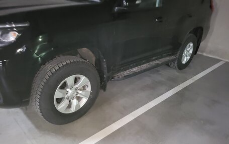 Toyota Land Cruiser Prado 150 рестайлинг 2, 2020 год, 5 150 000 рублей, 2 фотография