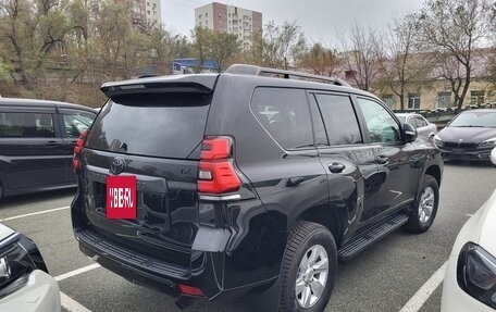 Toyota Land Cruiser Prado 150 рестайлинг 2, 2020 год, 5 150 000 рублей, 8 фотография