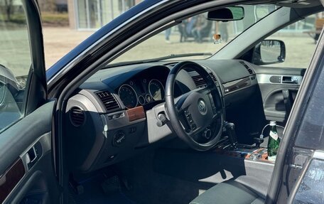 Volkswagen Touareg III, 2003 год, 600 000 рублей, 6 фотография