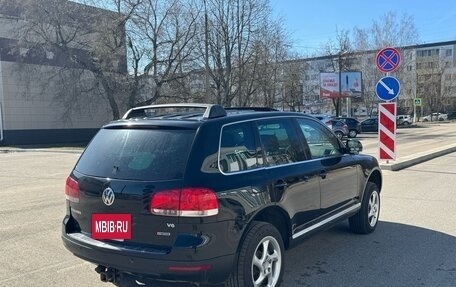 Volkswagen Touareg III, 2003 год, 600 000 рублей, 3 фотография