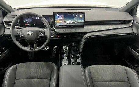 Toyota Camry, 2025 год, 4 480 000 рублей, 14 фотография