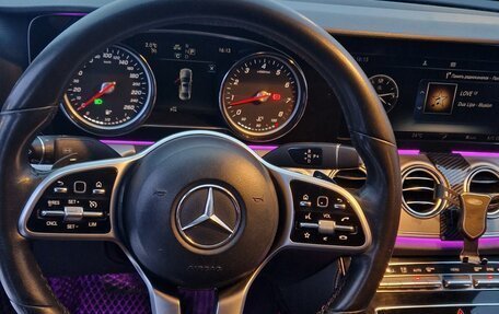 Mercedes-Benz E-Класс, 2018 год, 1 650 000 рублей, 15 фотография