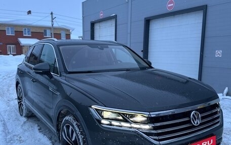 Volkswagen Touareg III, 2019 год, 5 350 000 рублей, 1 фотография
